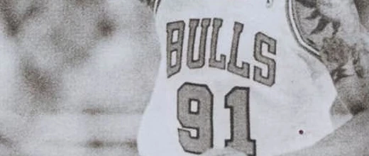 dennis rodman #91 chicago bulls tee — mitchell & ness detail
